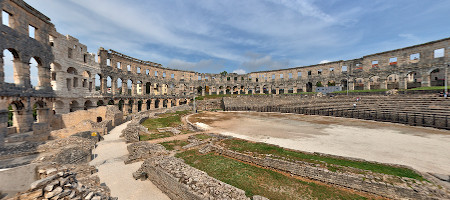 Puljski amfiteater