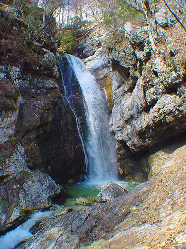 Srednji slap - middle waterfall (20 m - 65 feet)
